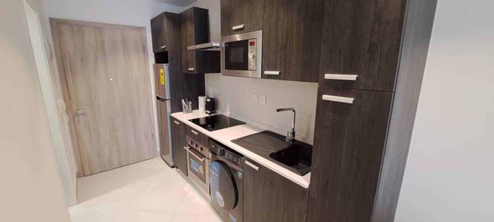 The Lennox Suites By Cozy Accra Kültér fotó