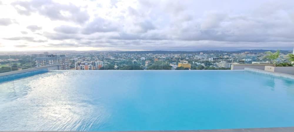 The Lennox Suites By Cozy Accra Kültér fotó