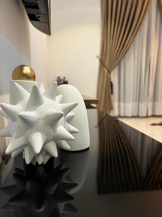 The Lennox Suites By Cozy Accra Kültér fotó