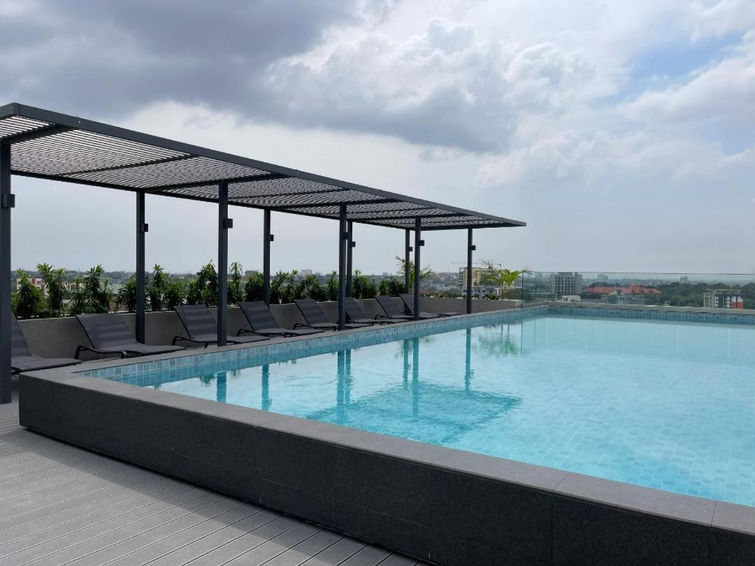 The Lennox Suites By Cozy Accra Kültér fotó