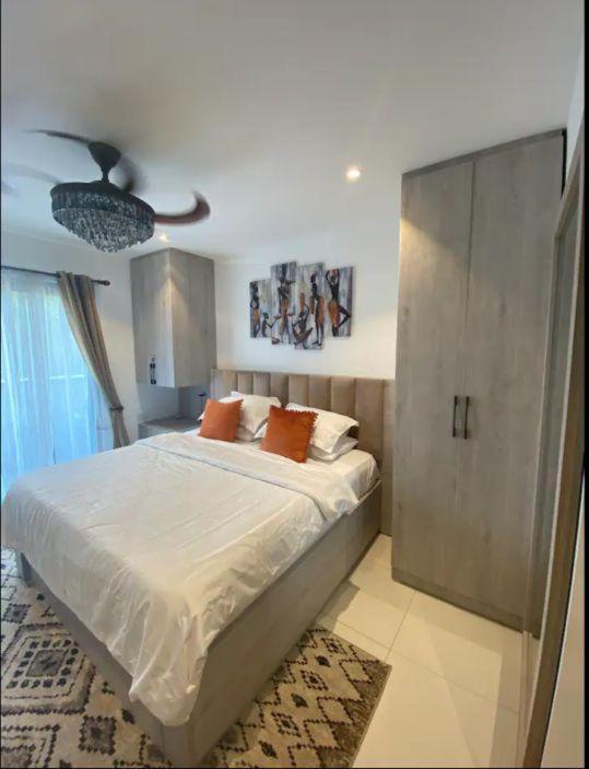 The Lennox Suites By Cozy Accra Kültér fotó