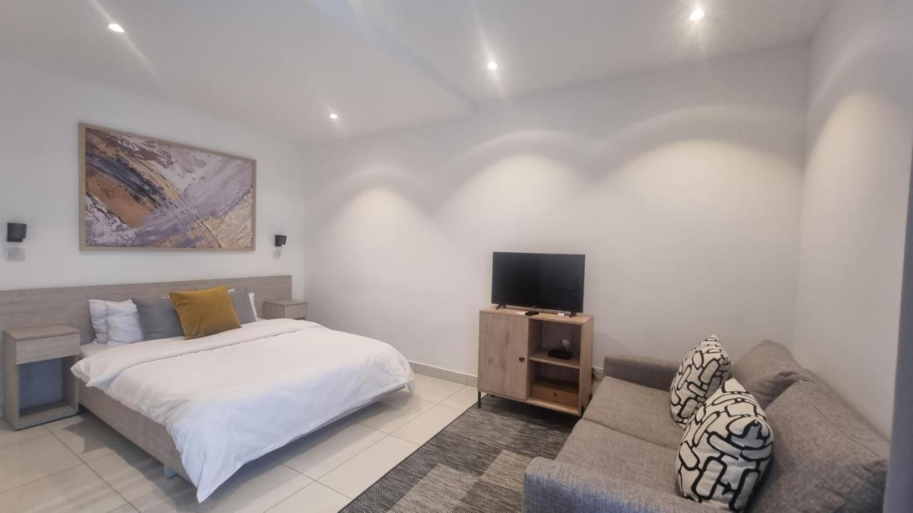 The Lennox Suites By Cozy Accra Kültér fotó
