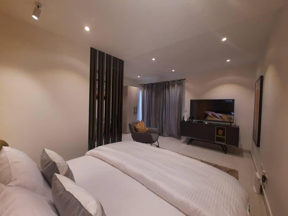 The Lennox Suites By Cozy Accra Kültér fotó