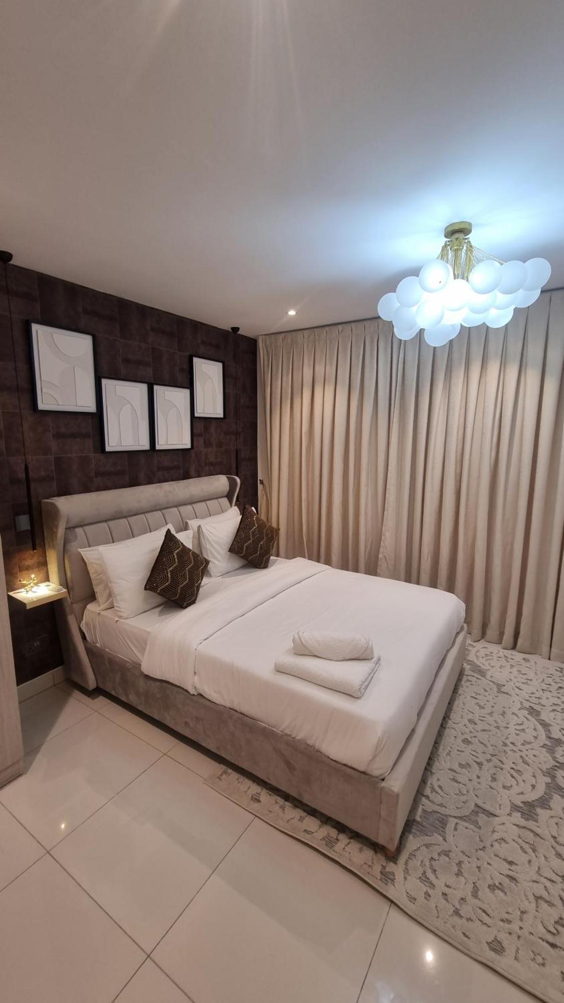 The Lennox Suites By Cozy Accra Kültér fotó