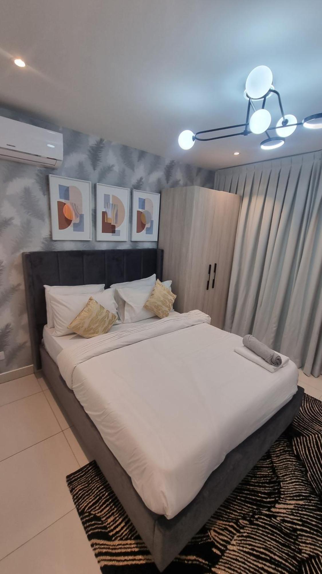 The Lennox Suites By Cozy Accra Kültér fotó